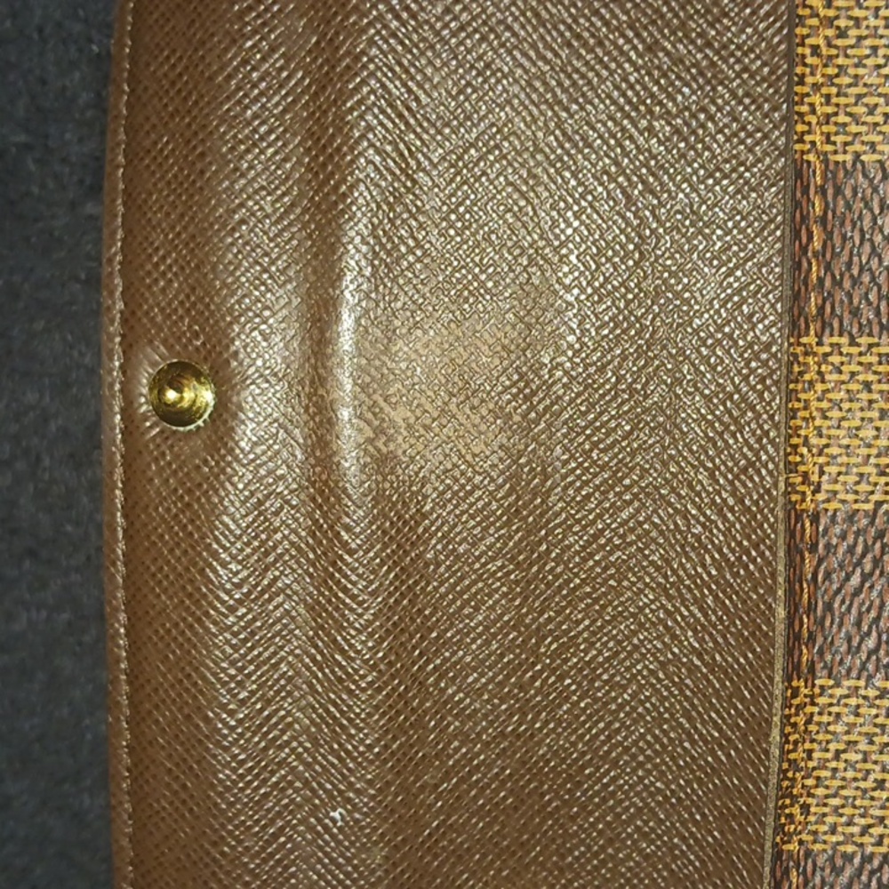 Louis Vuitton Damier Ebene Wallet - Picture 7 of 8